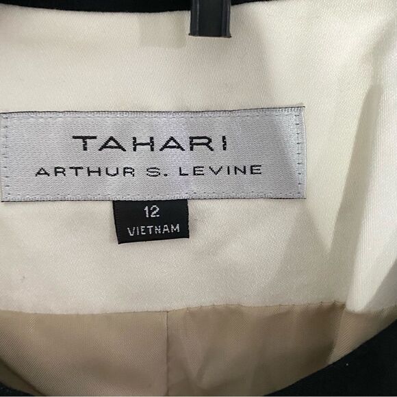 Tahari Arthur S Levine Women’s Bobby Zipper Front Jacket size 12 - Picture 2 of 3
